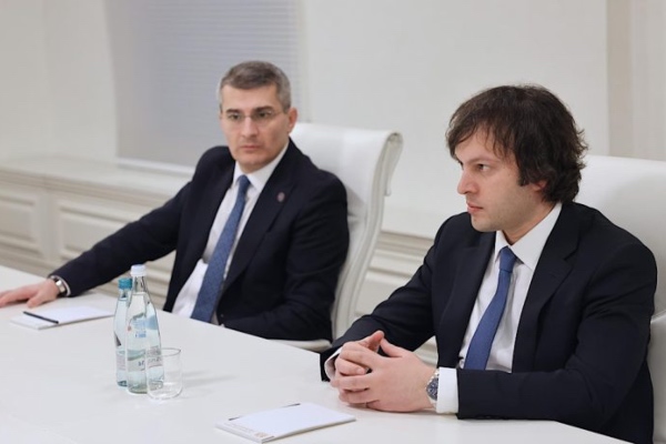 ირაკლი კობახიძემ მამუკა მდინარაძეს უფროსი ლეიტენანტის წოდება მიანიჭა