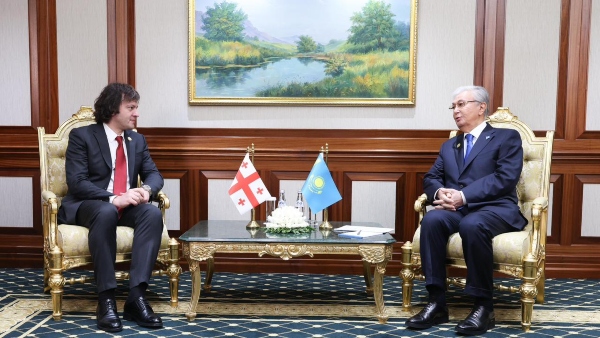 ირაკლი კობახიძე ყაზახეთის რესპუბლიკის პრეზიდენტ კასიმ-ჟომარტ ტოკაევს შეხვდა
