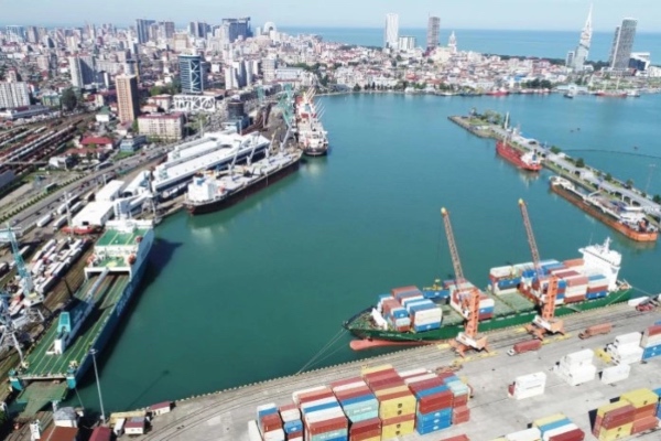 ბათუმის ნავსადგურში შემოსული გემების რაოდენობა 17%-ით, ფოთში- 5%-ით  გაიზარდა