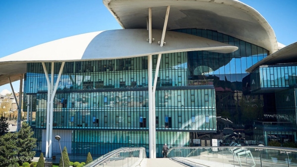 შეღავათი ათიათასობით მოქალაქეს ეხება - რა მომსახურებაზე ანახევრებს ფასებს იუსტიციის სახლი