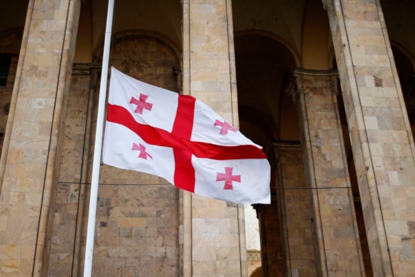 საქართველოს სახელმწიფო დროშები დაშვებულია - 25 თებერვალი საბჭოთა ოკუპაციის დღეა