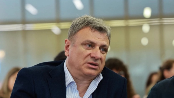 პირდაპირი ფრენები ჩინეთიდან, ბაქოსთან სარკინიგზო მიმოსვლა - რა დაპირება მიიღო ბიზნესმა ტურიზმის ადმინისტრაციისგან?