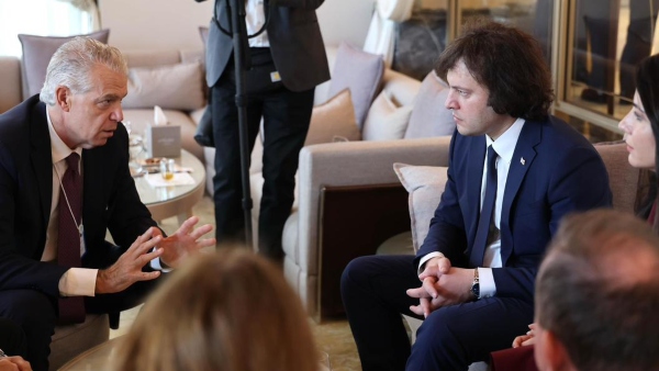 რაკლი კობახიძე Philip Morris International-ის ცენტრალური აზიისა და კავკასიის რეგიონის პრეზიდენტს შეხვდა