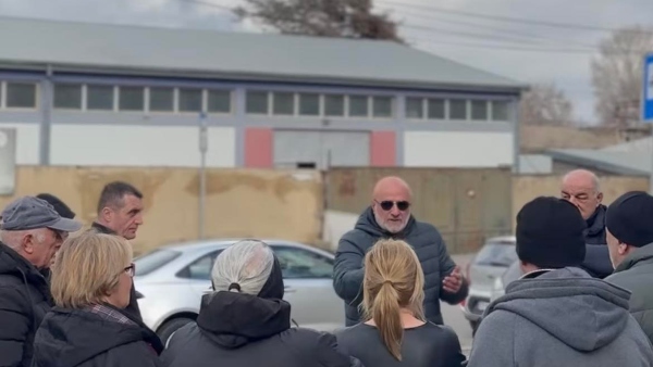 სამგორის რაიონის გამგებელმა ლორთქიფანიძის ქუჩის მოსახლეობასთან შეხვედრა გამართა